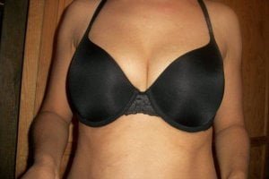 Las ricas tetas de mi mujer deliciosas