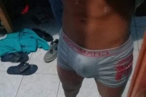 Hombre gay pasivo que le gusta los hombres gay mayores