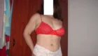 Mi esposa exhibicionista posa para todos