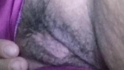 Rous de regreso mostrando sus encantos
