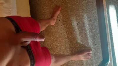 Mi pene pequeño y bien erecto 66 Mi pene pequeño y bien erecto