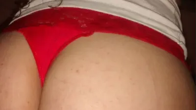 El culo de mi pareja en tanga