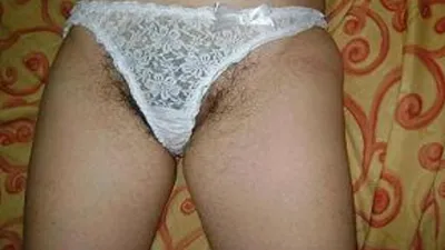 Mi puta mujer peluda con sexi bikini